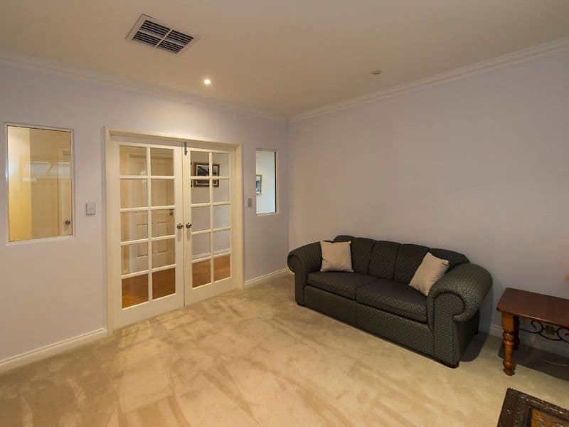 6 Boyd Place, Canning Vale WA 6155, Canning Vale - Thumbnail 4
