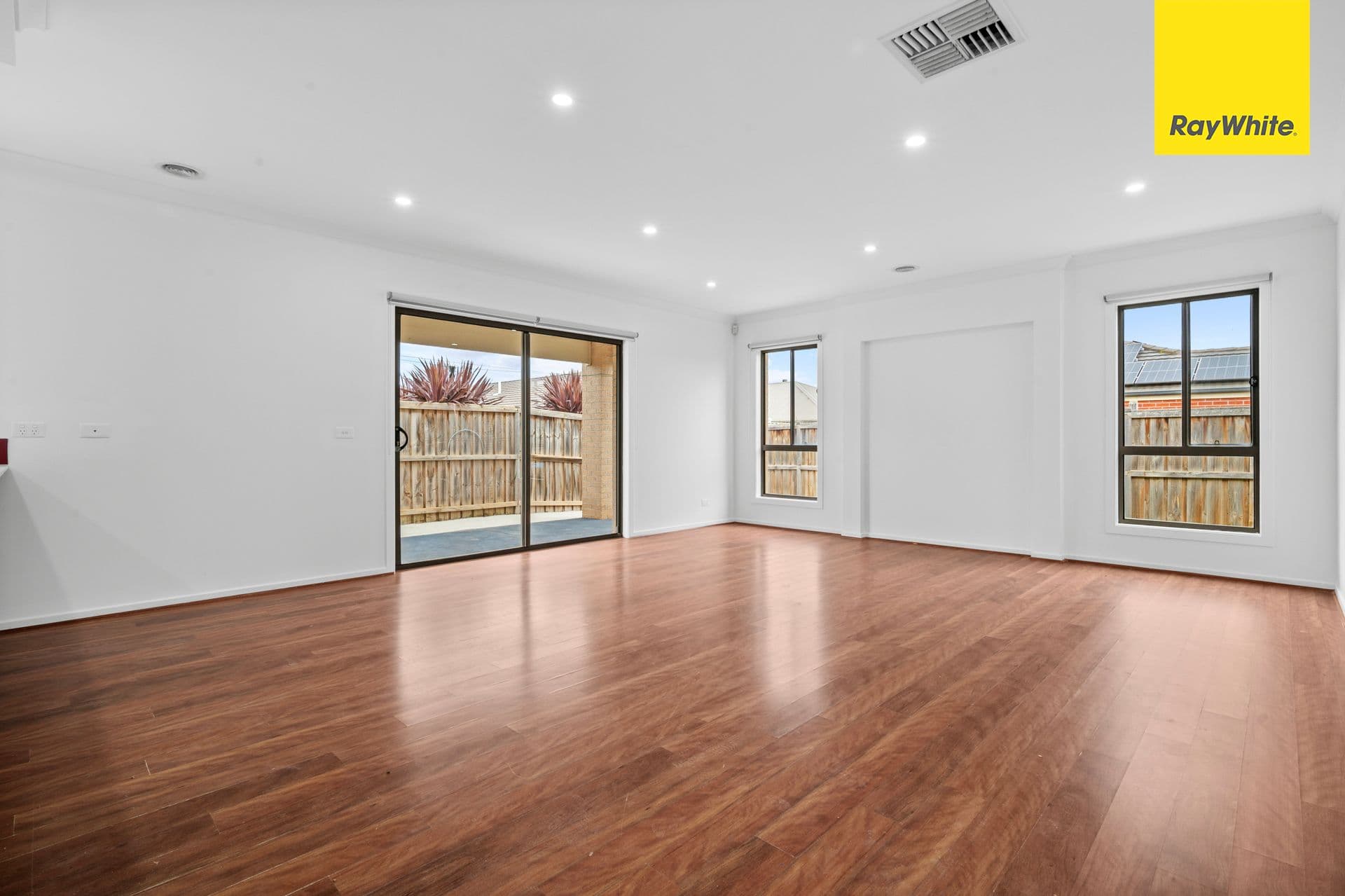 16 Mourne Street, WEIR VIEWS VIC 3338, Weir Views - Thumbnail 5