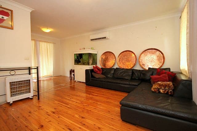 8 Scipio Street, YAGOONA NSW 2199, Yagoona - Thumbnail 2