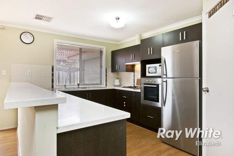 15 Golden Circuit, PARAFIELD GARDENS SA 5107, Parafield Gardens - Thumbnail 3
