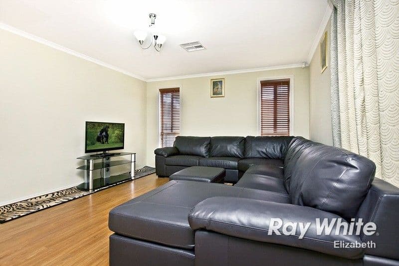 15 Golden Circuit, PARAFIELD GARDENS SA 5107, Parafield Gardens - Thumbnail 4