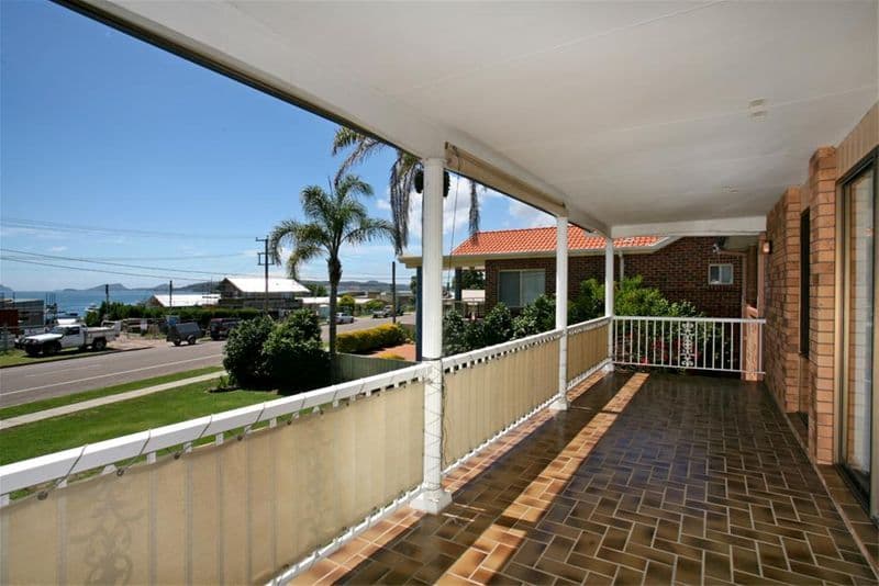 17 Hovea Street, Everton Hills, Everton Hills - Thumbnail 5