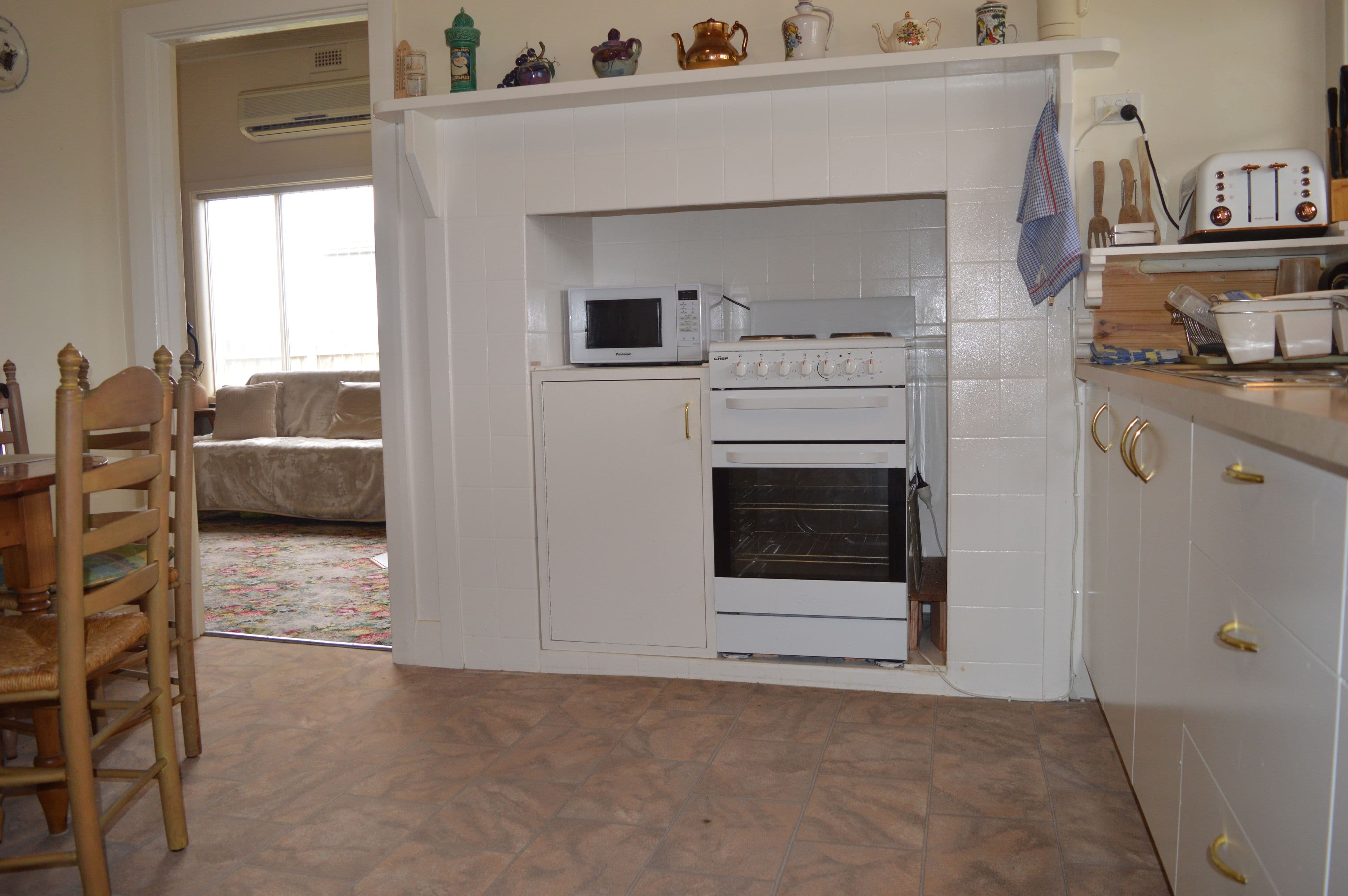 4 Victoria Street, Port Albert VIC 3971, Port Albert - Thumbnail 3