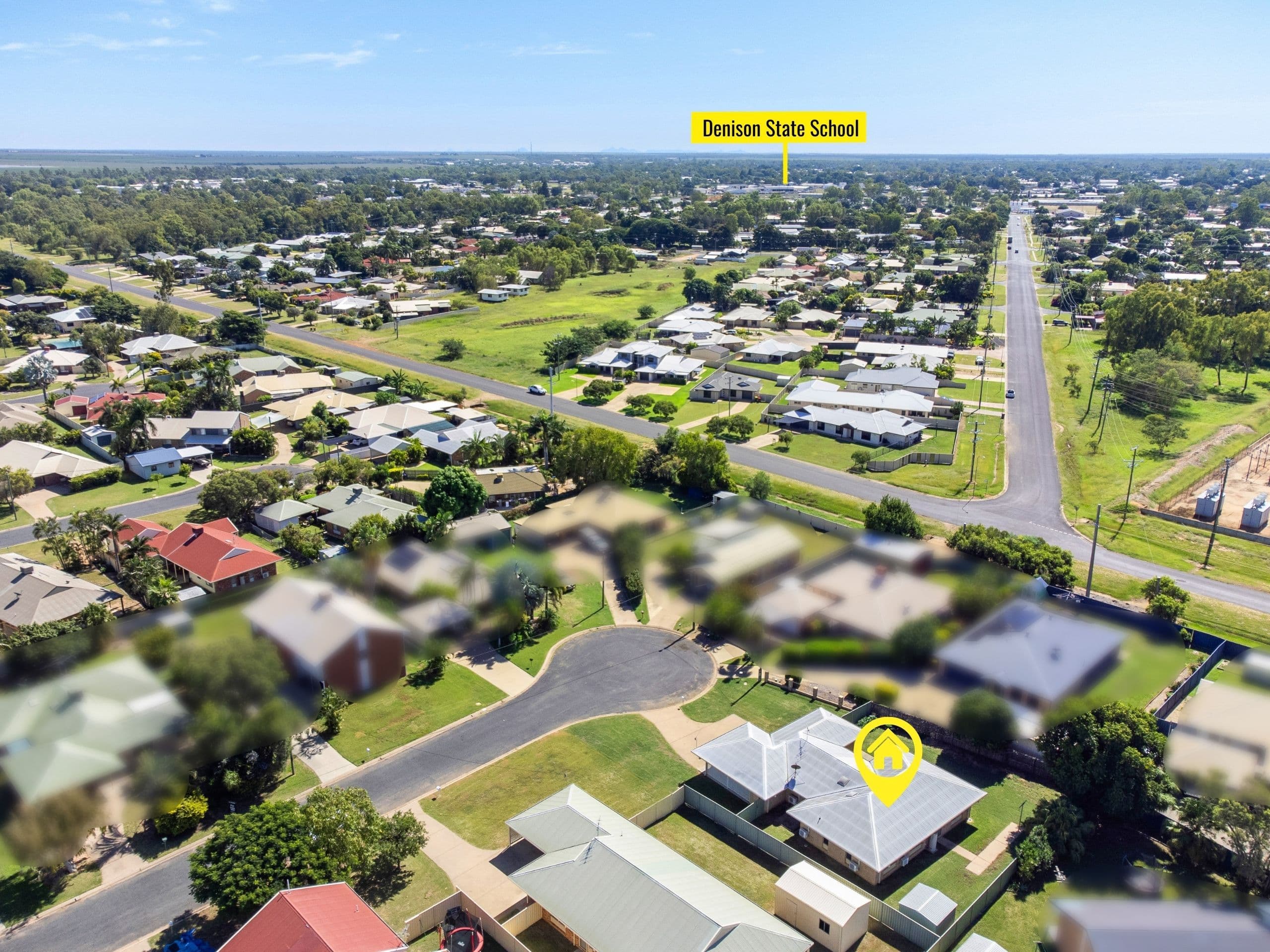 9 Chalmers Crescent, Emerald QLD 4720, Emerald - Thumbnail 2