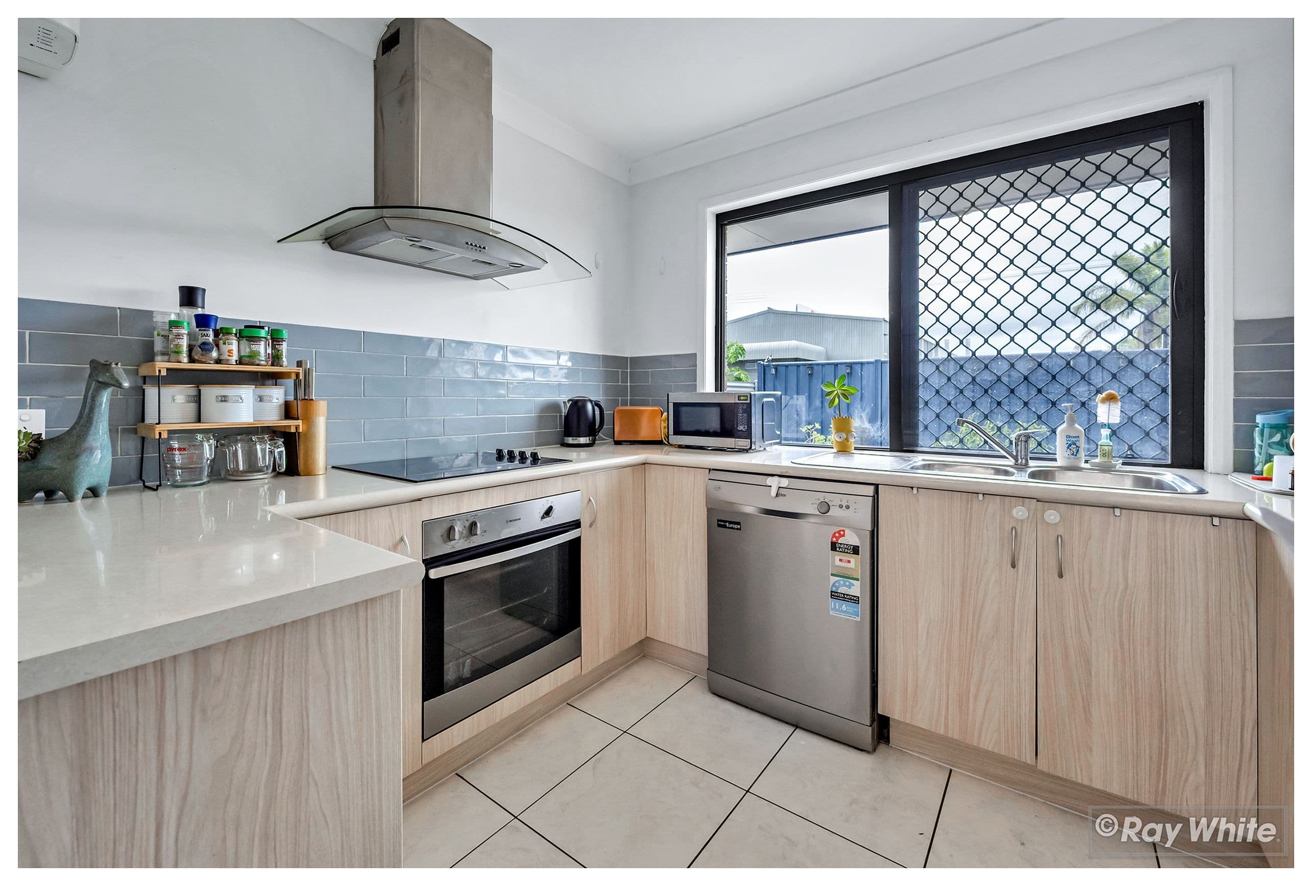 99 Hollingsworth Street, Kawana QLD 4701, Kawana - Thumbnail 2