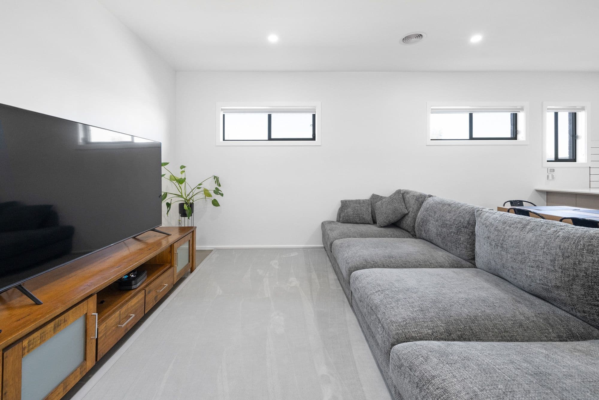 8 Rinella Way, Werribee VIC 3030, Werribee - Thumbnail 6