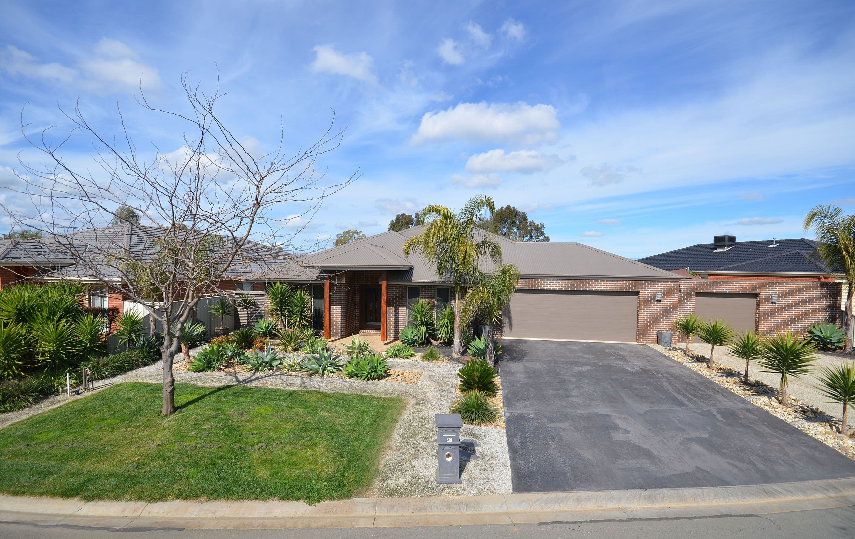 30 Kingfisher Drive, Moama - Image 1
