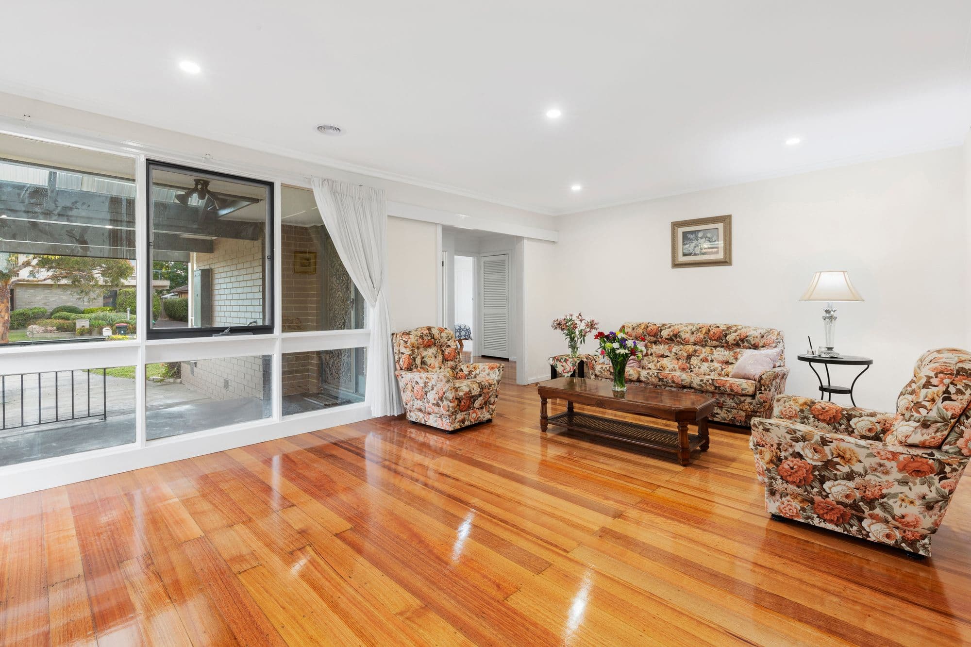 21 Worthing Avenue, Burwood East VIC 3151, Burwood East - Thumbnail 2