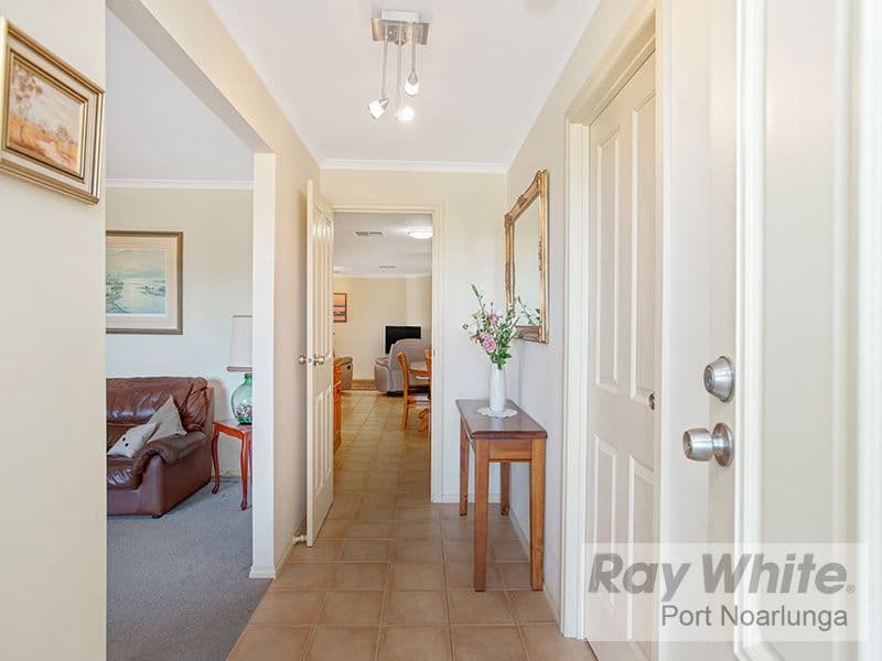 20 Brookside Crescent, Seaford Rise SA 5169, Seaford Rise - Thumbnail 2