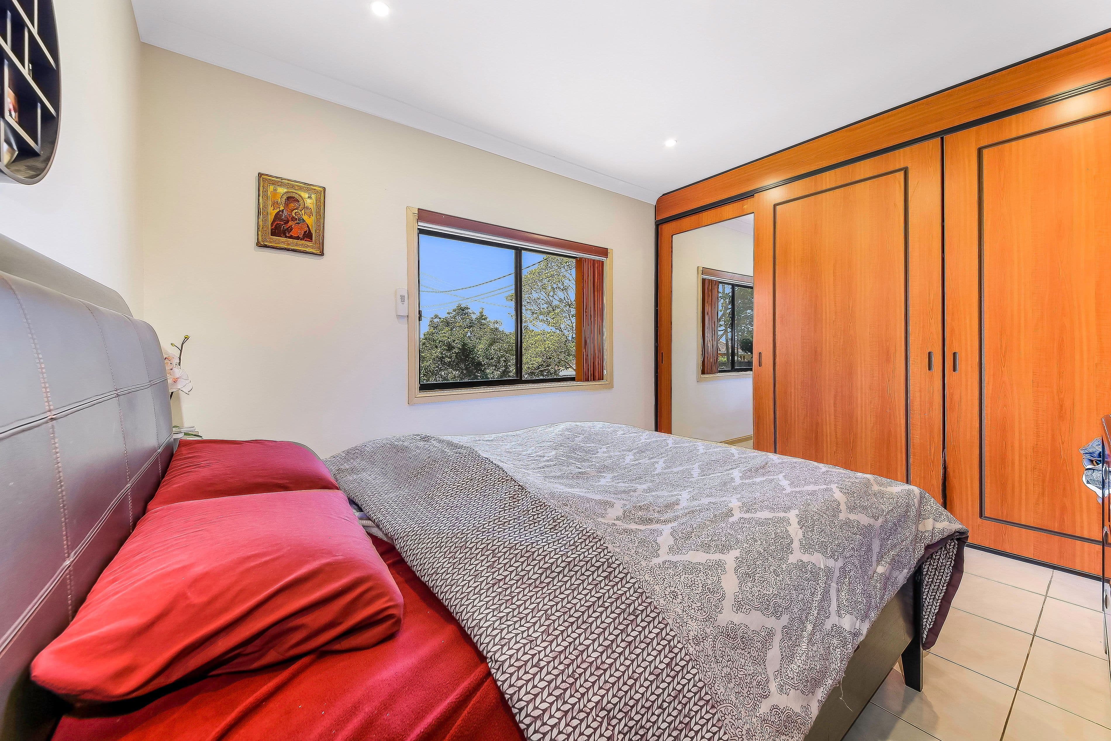 24 Downing Avenue, Regents Park - Thumbnail 4