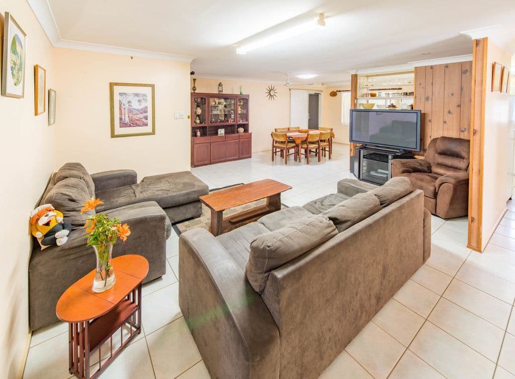 27 Cottell Street, Bundaberg North QLD 4670, Bundaberg North - Thumbnail 3