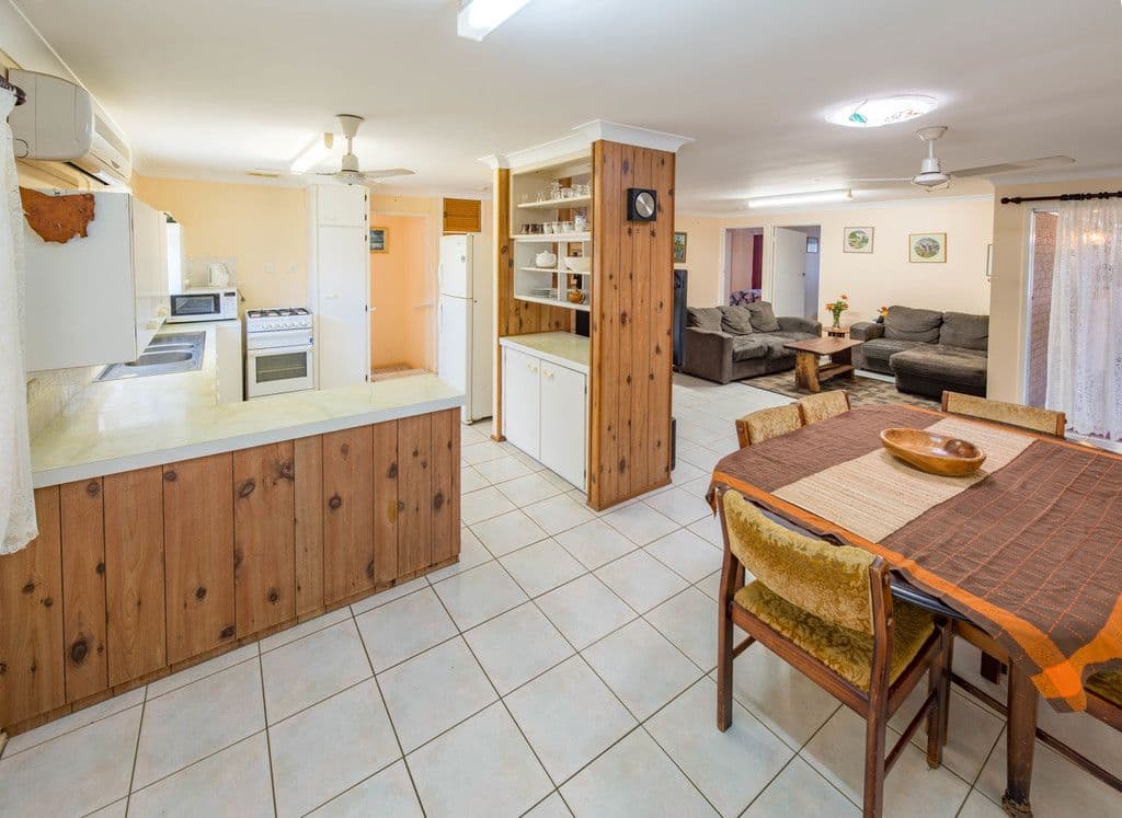 27 Cottell Street, Bundaberg North QLD 4670, Bundaberg North - Thumbnail 6