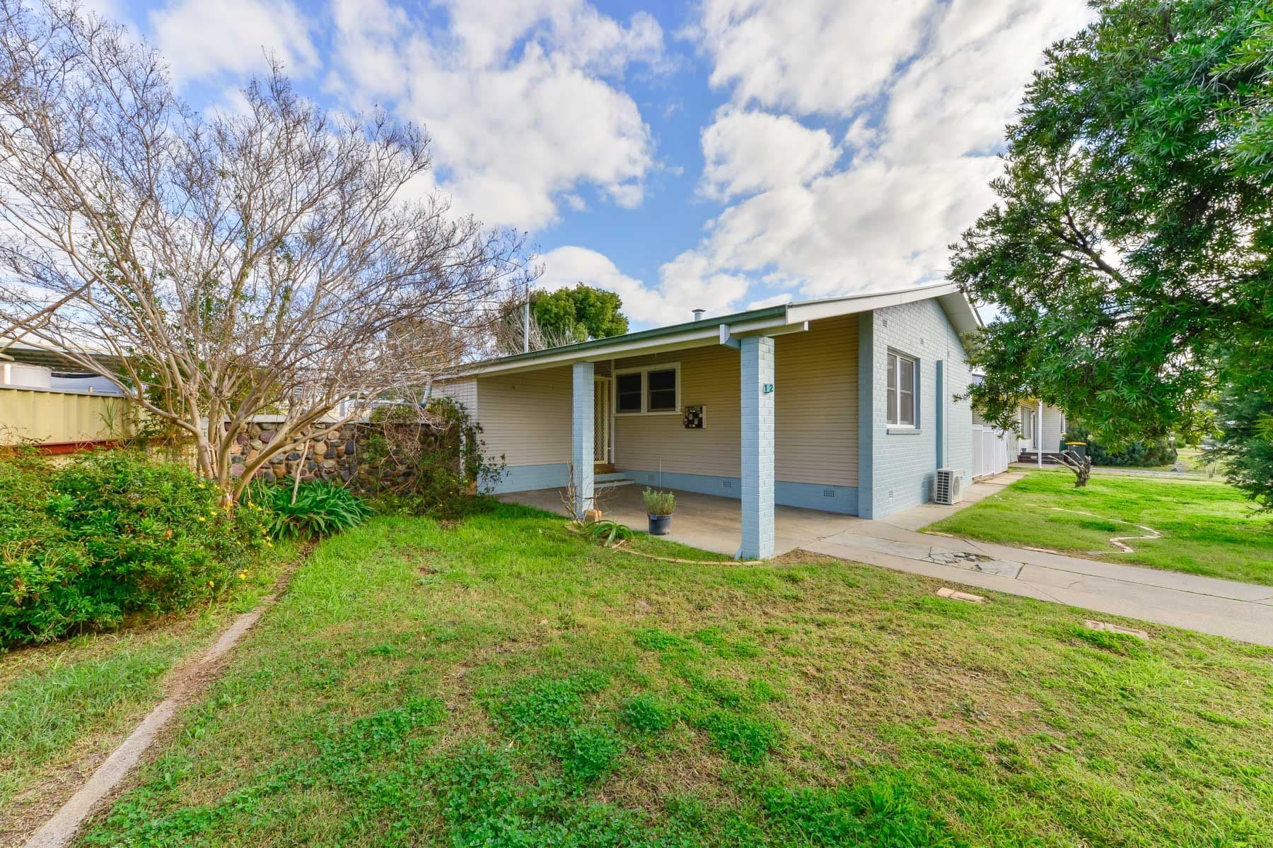 12 Churchill Street, Tamworth NSW 2340, South Tamworth - Image 1