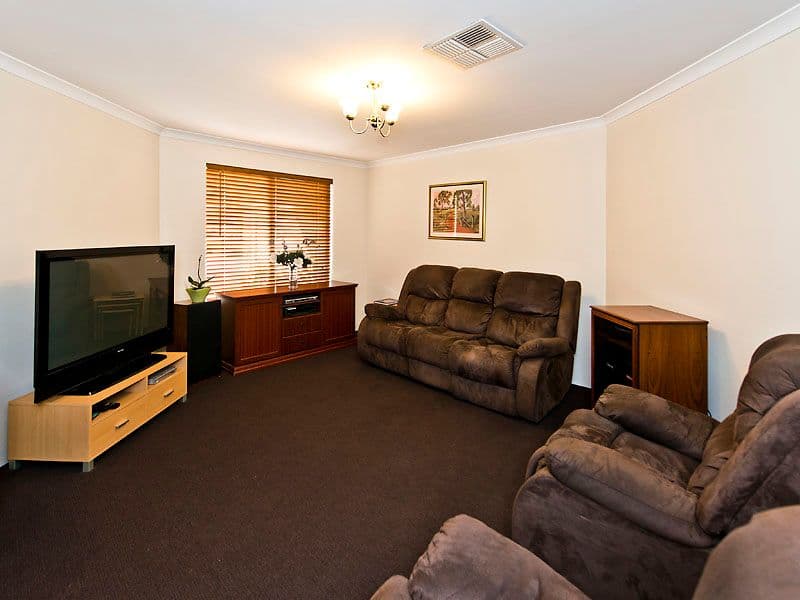 31 Urquhart Court, CANNING VALE WA 6155, Canning Vale - Thumbnail 7