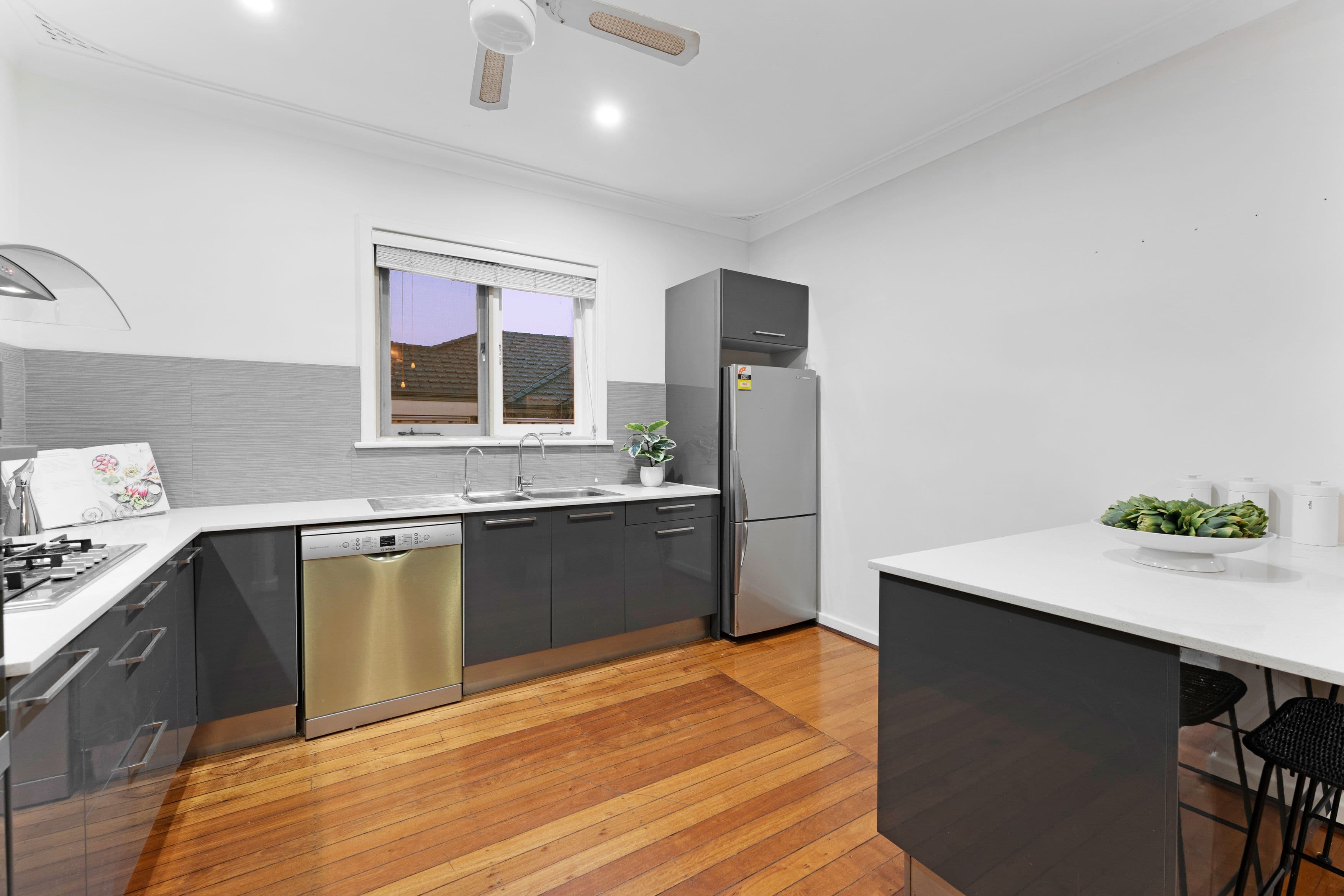 11 Walter Road West, Inglewood WA 6052, Inglewood - Thumbnail 8