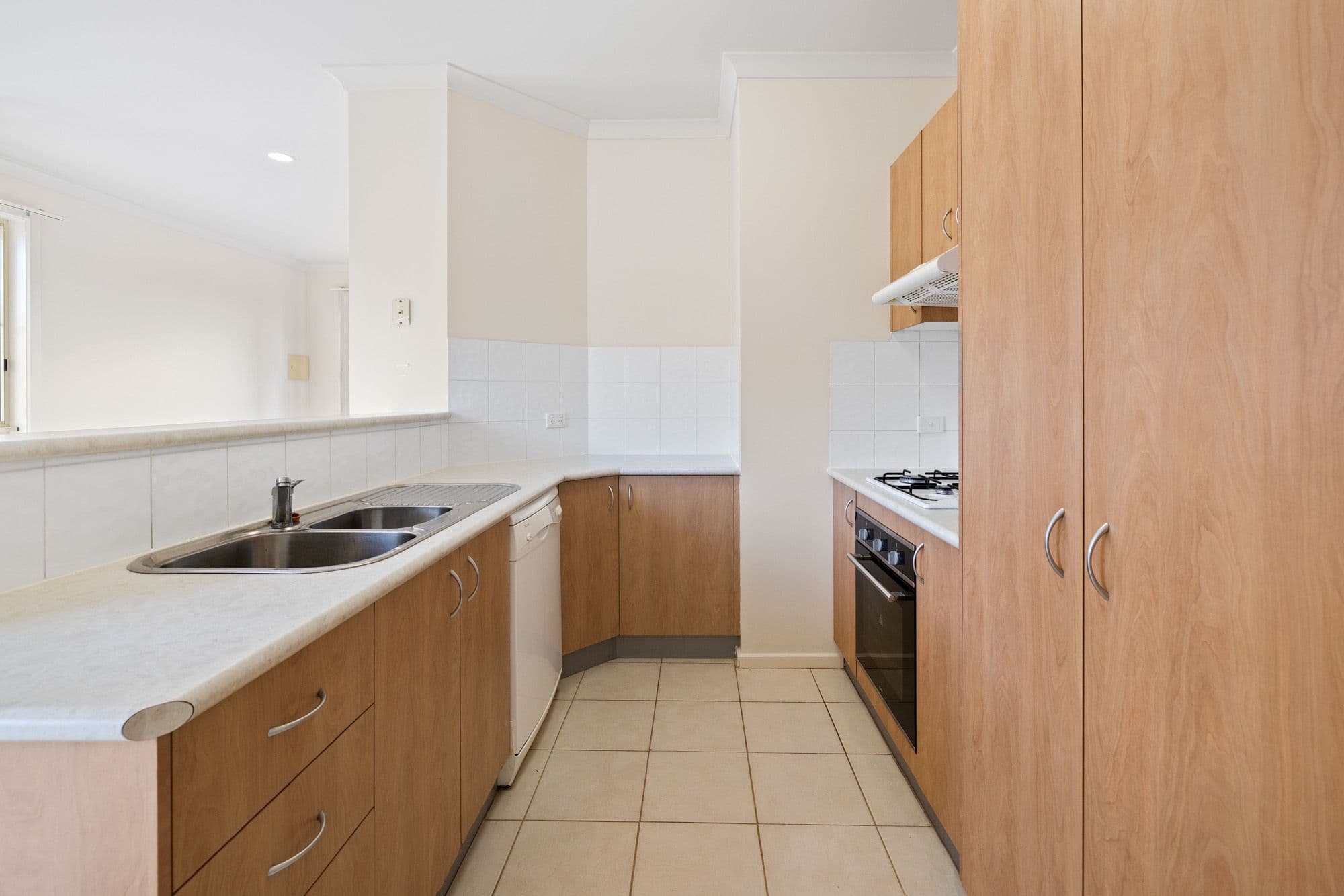 212 Shaws Road, Werribee VIC 3030, Werribee - Thumbnail 4