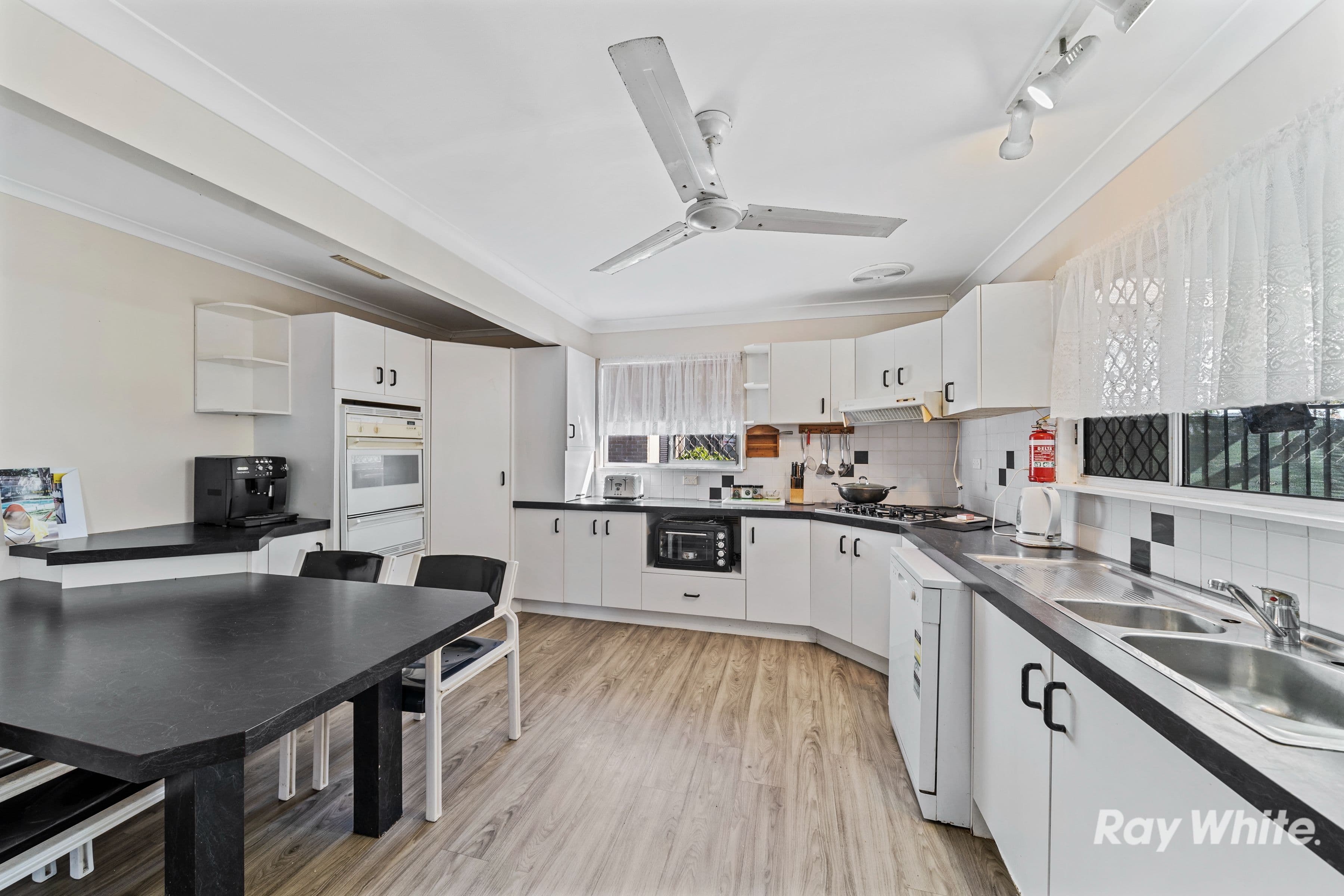34 Aquarius Drive, Kingston QLD 4114, Kingston - Thumbnail 5
