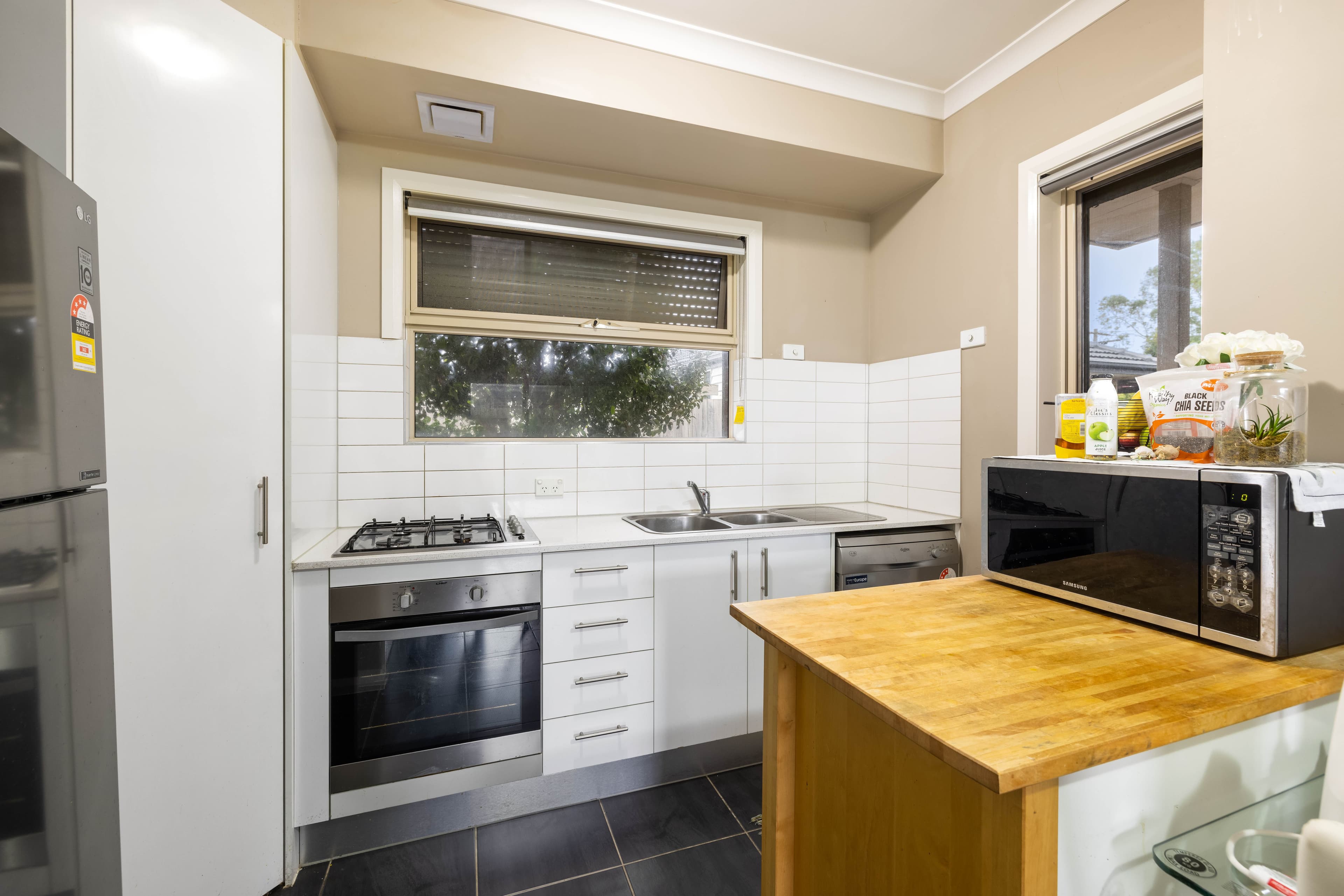 24 Lahinch Street, Broadmeadows VIC 3047, Broadmeadows - Thumbnail 3