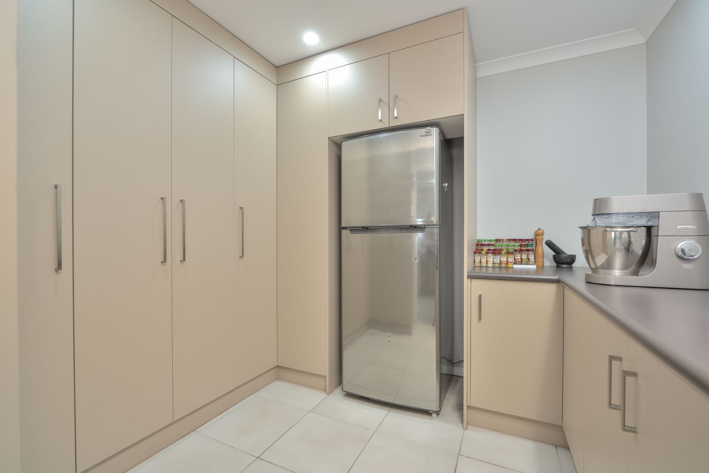 15 Victoria Avenue, Glen Eden QLD 4680, Glen Eden - Thumbnail 5