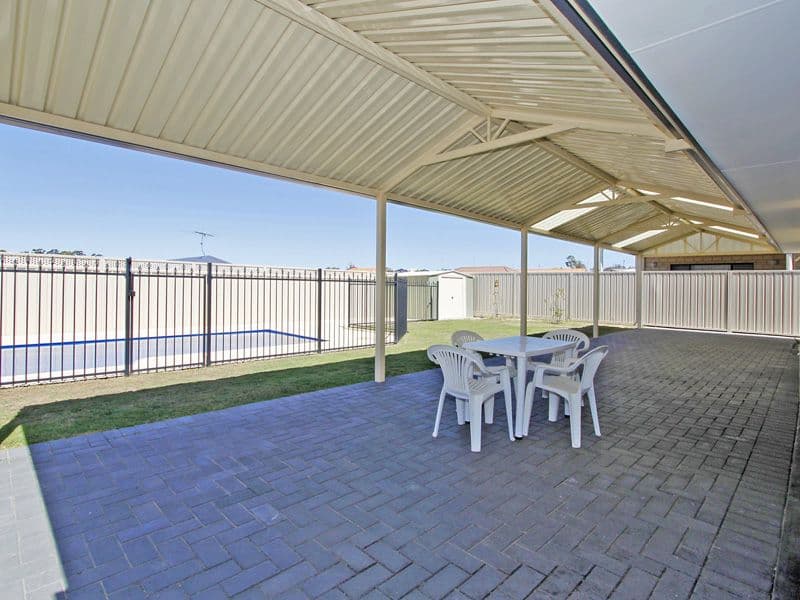 9 Osterley Terrace, DARCH WA 6065, Darch - Thumbnail 2