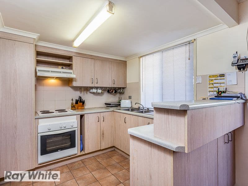 26 Dixon Street, Strathpine QLD 4500, Strathpine - Thumbnail 3