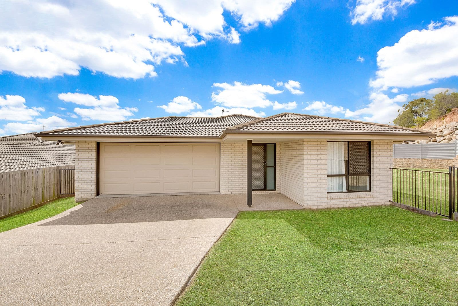 19 Leslie Street, Clinton QLD 4680, Clinton - Image 1