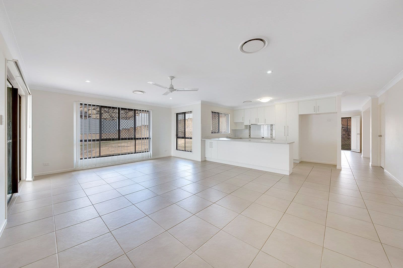 19 Leslie Street, Clinton QLD 4680, Clinton - Thumbnail 7