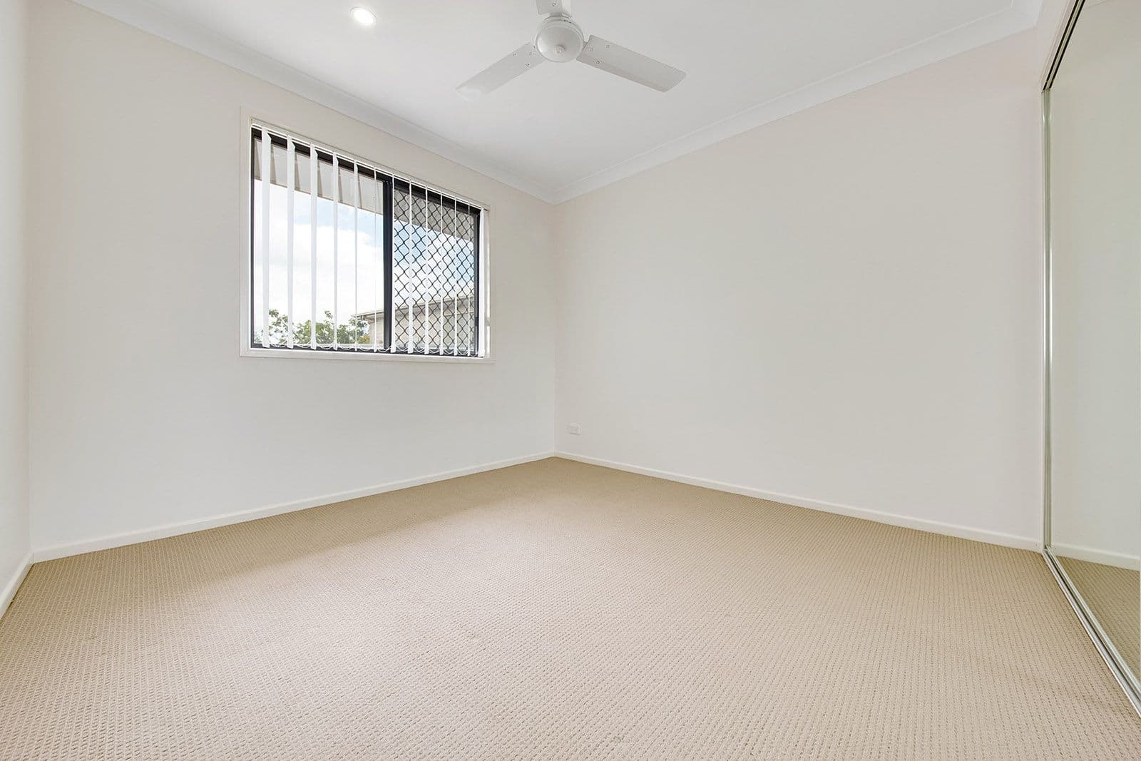 19 Leslie Street, Clinton QLD 4680, Clinton - Thumbnail 8