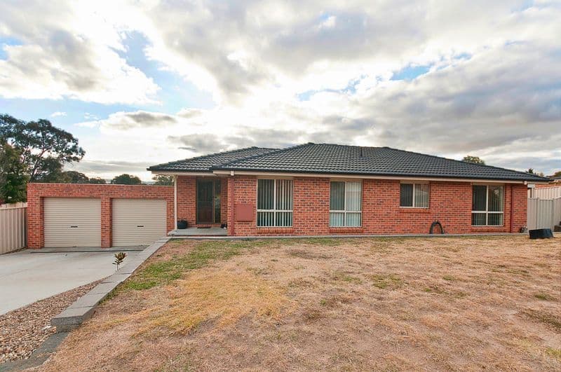3 Ritchie Place, QUEANBEYAN WEST NSW 2620, Queanbeyan West - Thumbnail 2