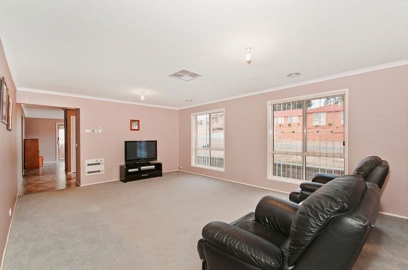 3 Ritchie Place, QUEANBEYAN WEST NSW 2620, Queanbeyan West - Thumbnail 3