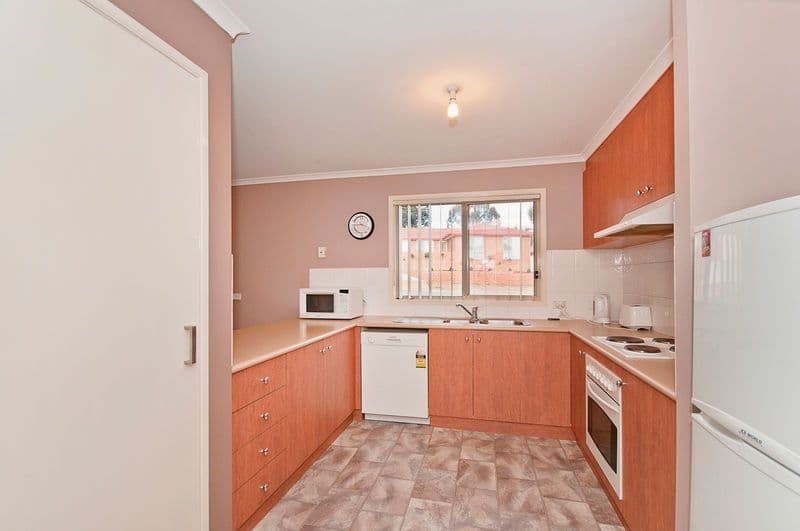 3 Ritchie Place, QUEANBEYAN WEST NSW 2620, Queanbeyan West - Thumbnail 6