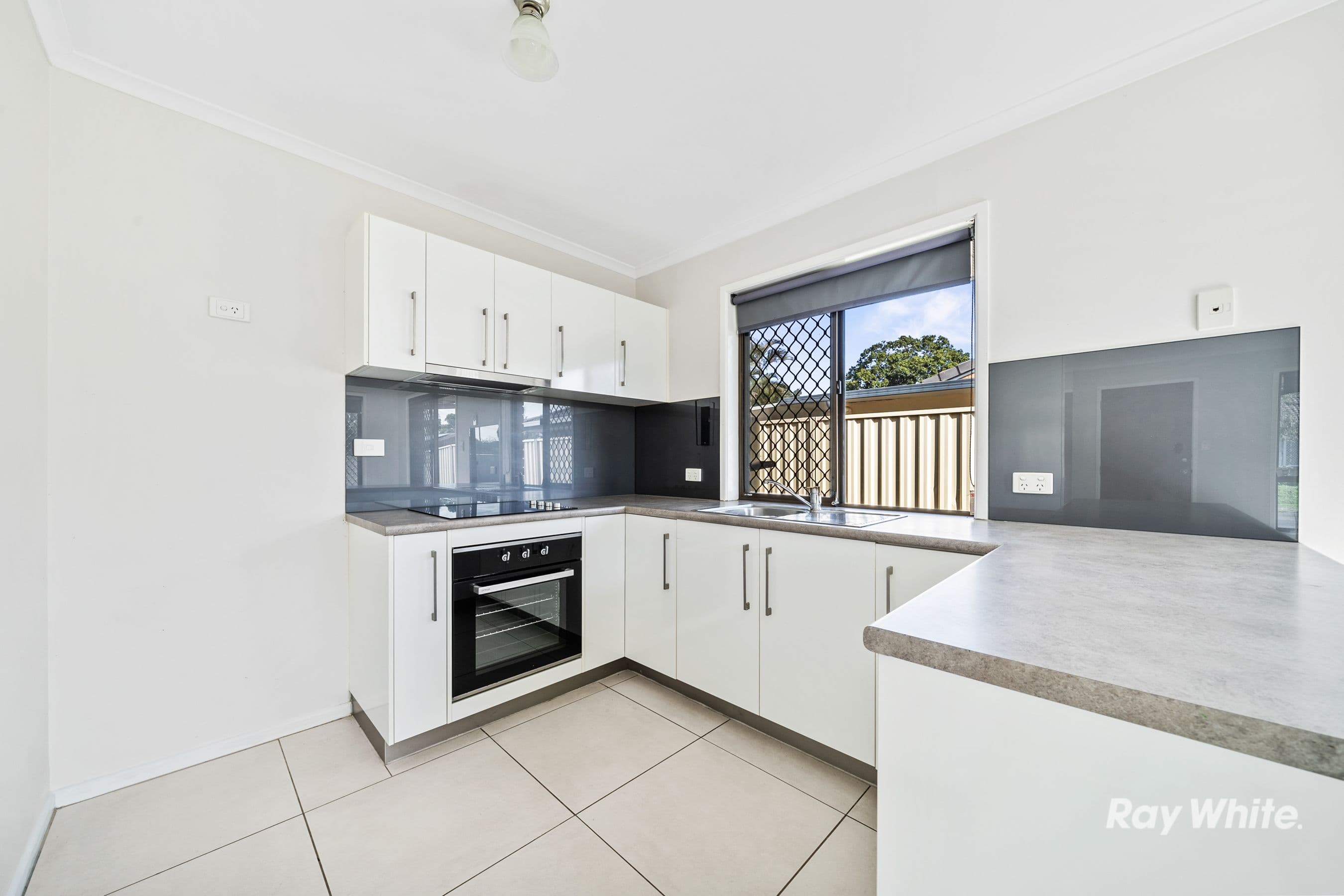2 Lindner Close, Eagleby QLD 4207, Eagleby - Thumbnail 2