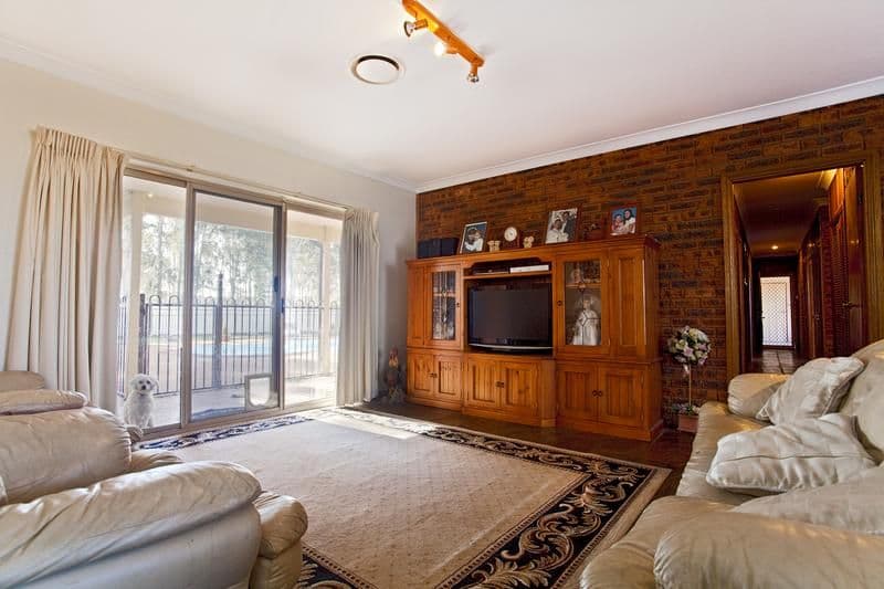 104 Kelvin Park Drive, BRINGELLY NSW 2556, Bringelly - Thumbnail 7