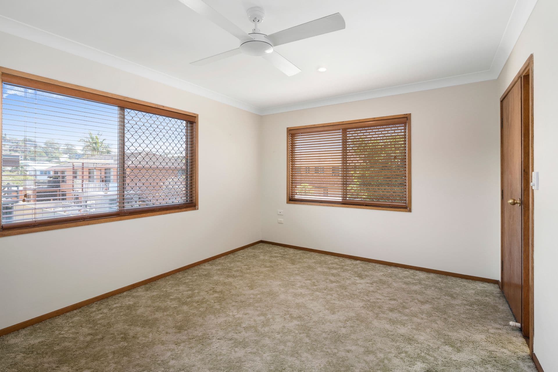 498 Coolangatta Road, Tugun QLD 4224, Tugun - Thumbnail 4