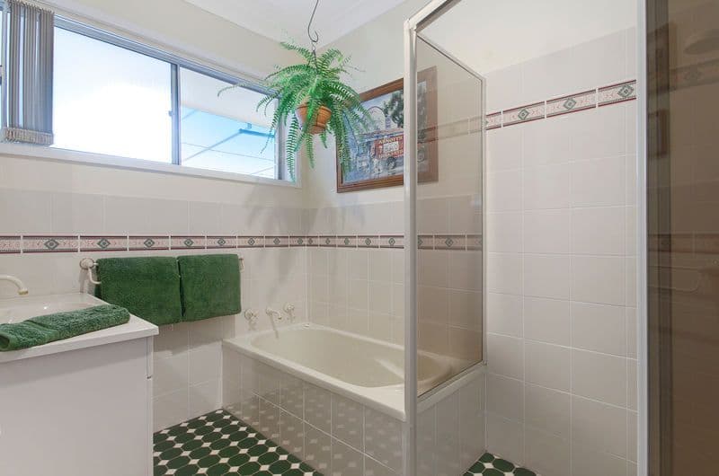 6 Carole Avenue, WOONONA NSW 2517, Woonona - Thumbnail 6
