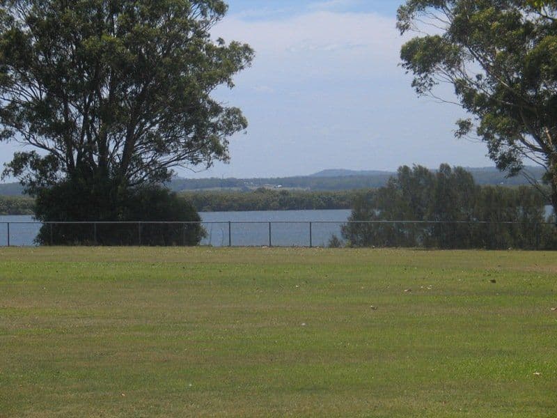 20 Beth Street, RUSSELL ISLAND QLD 4184, Russell Island - Thumbnail 2