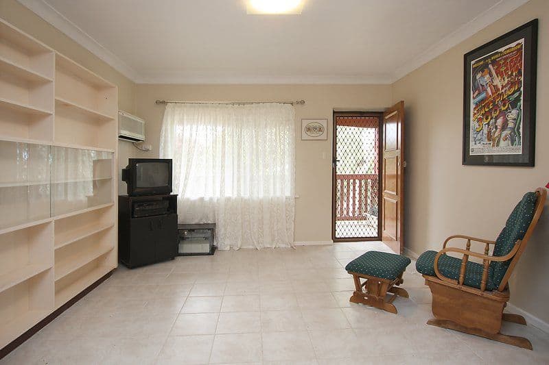 14 Cassey Crescent, Orange, Orange - Thumbnail 3