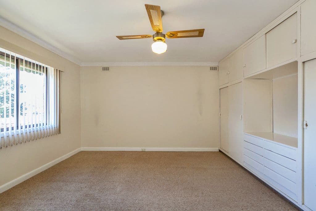 27  Falcon Road, MACLEOD VIC 3085, Macleod - Thumbnail 3