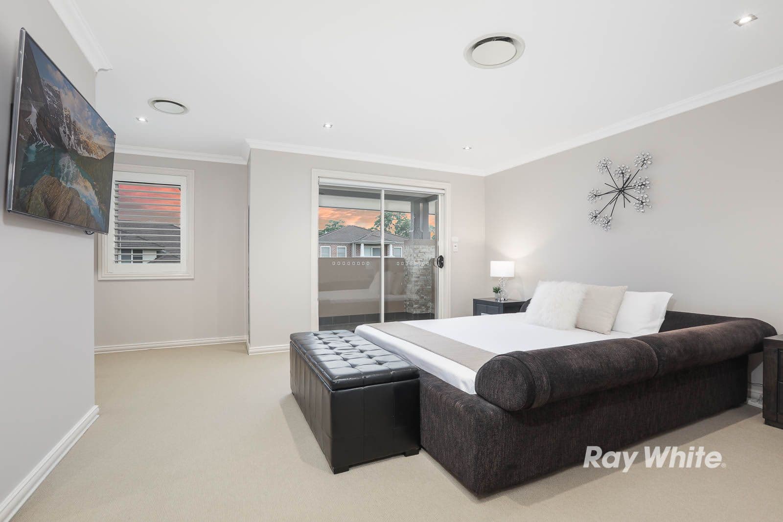 4 Melvey Place, Castle Hill - Thumbnail 6