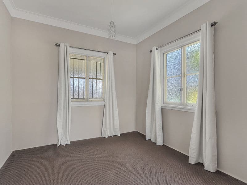 16 Warraba Avenue, Wavell Heights QLD 4012, Wavell Heights - Thumbnail 7