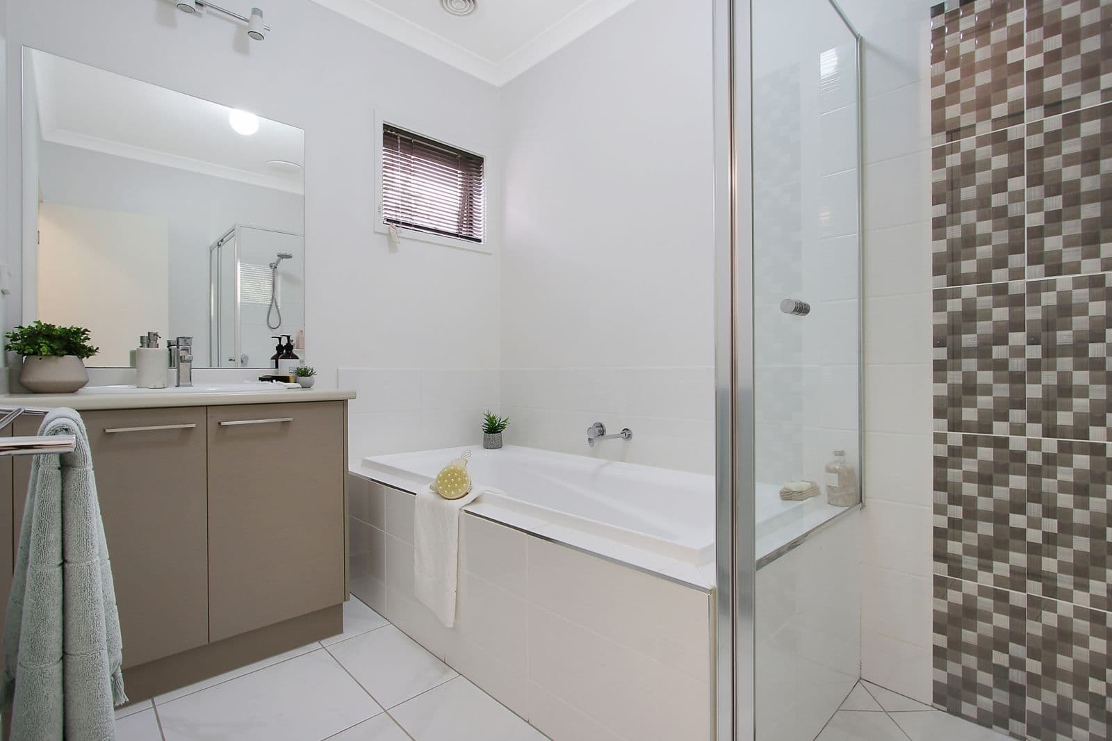 83 Lawson Circuit, Lavington NSW 2641, Lavington - Thumbnail 6