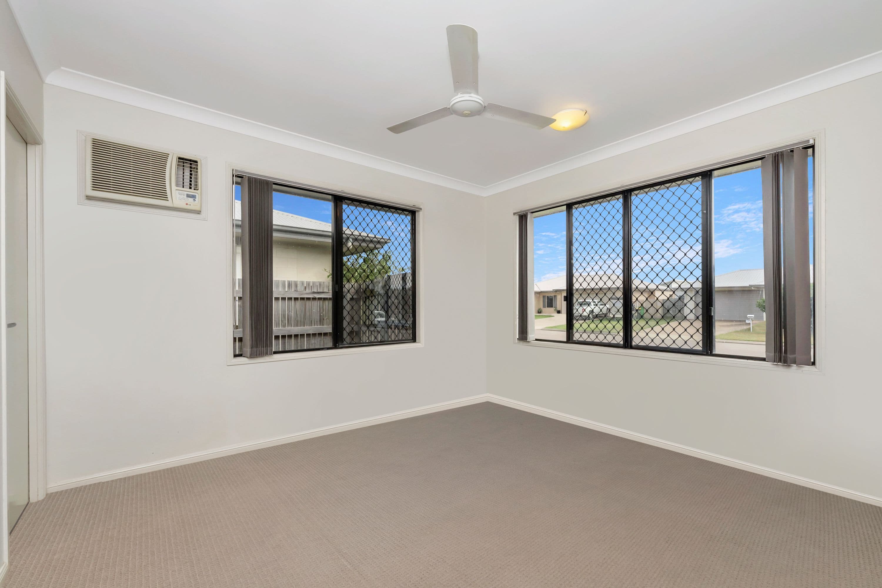 16 Peregrine Avenue, Kelso QLD 4815, Kelso - Thumbnail 4