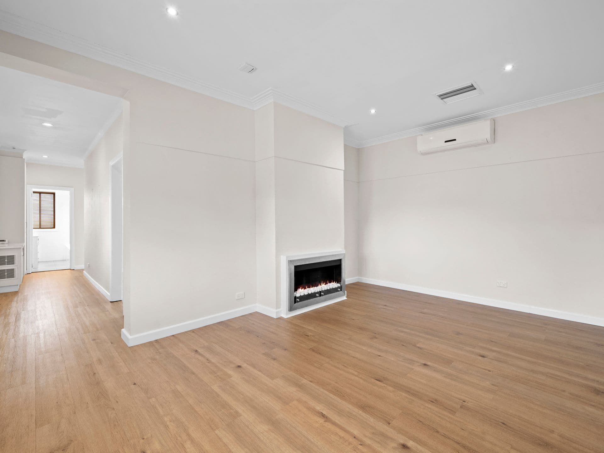 7 Clarke Street, Benalla VIC 3672, Benalla - Thumbnail 4
