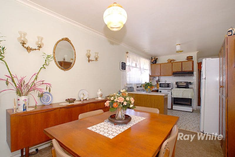 4 Deborah Court, NOBLE PARK VIC 3174, Noble Park - Thumbnail 6