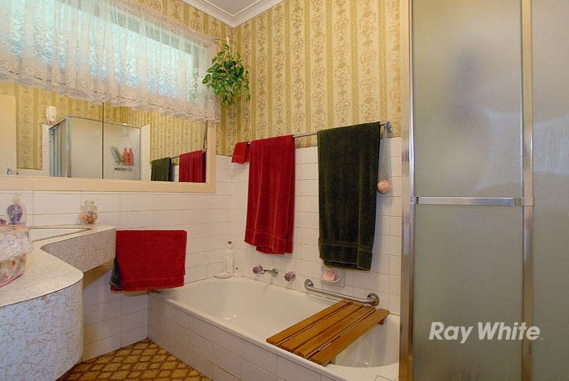 4 Deborah Court, NOBLE PARK VIC 3174, Noble Park - Thumbnail 7