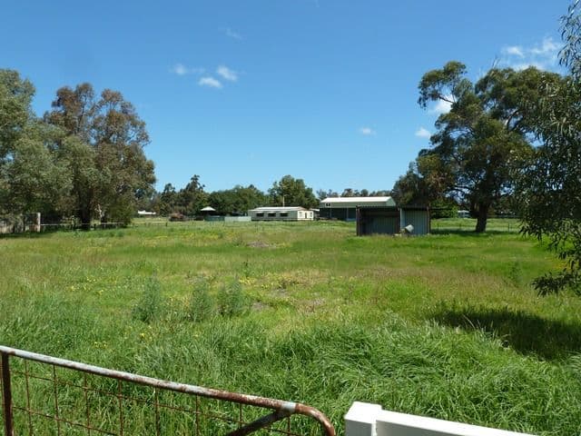 131 Carl Street, MUCHEA WA 6501, Muchea - Thumbnail 4