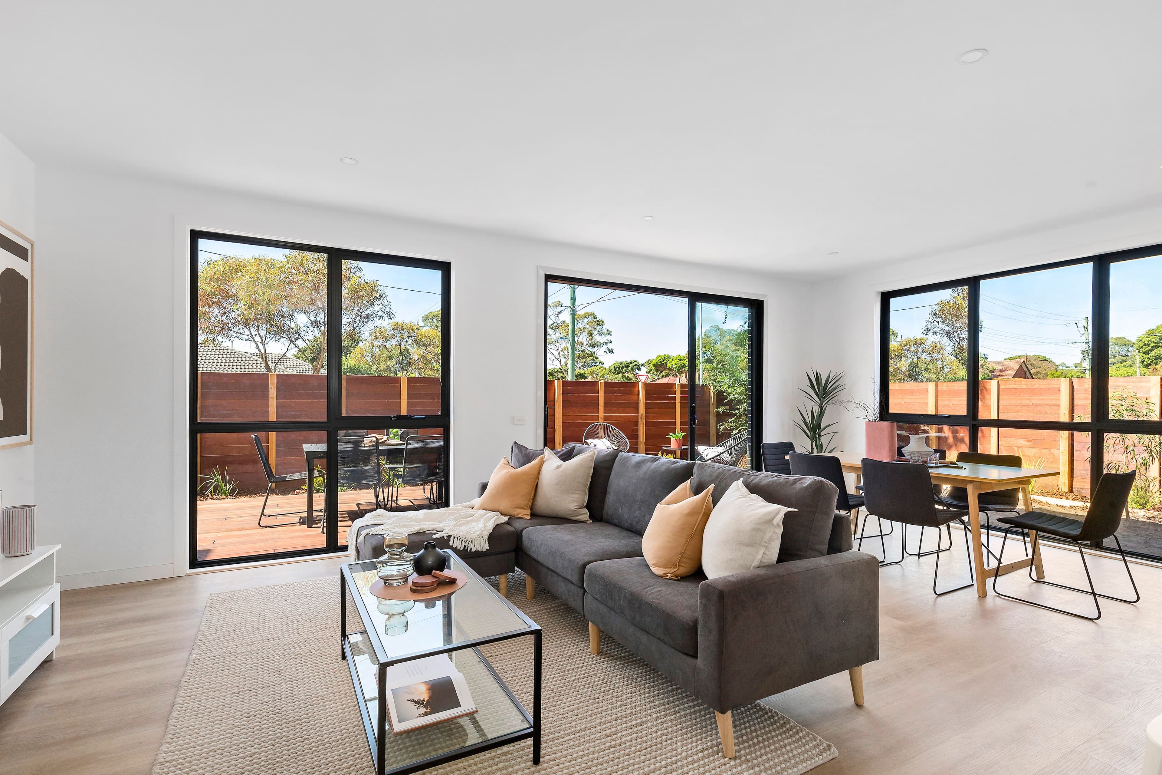 214 Frankston-Dandenong Road, Seaford VIC 3198, Seaford - Thumbnail 2