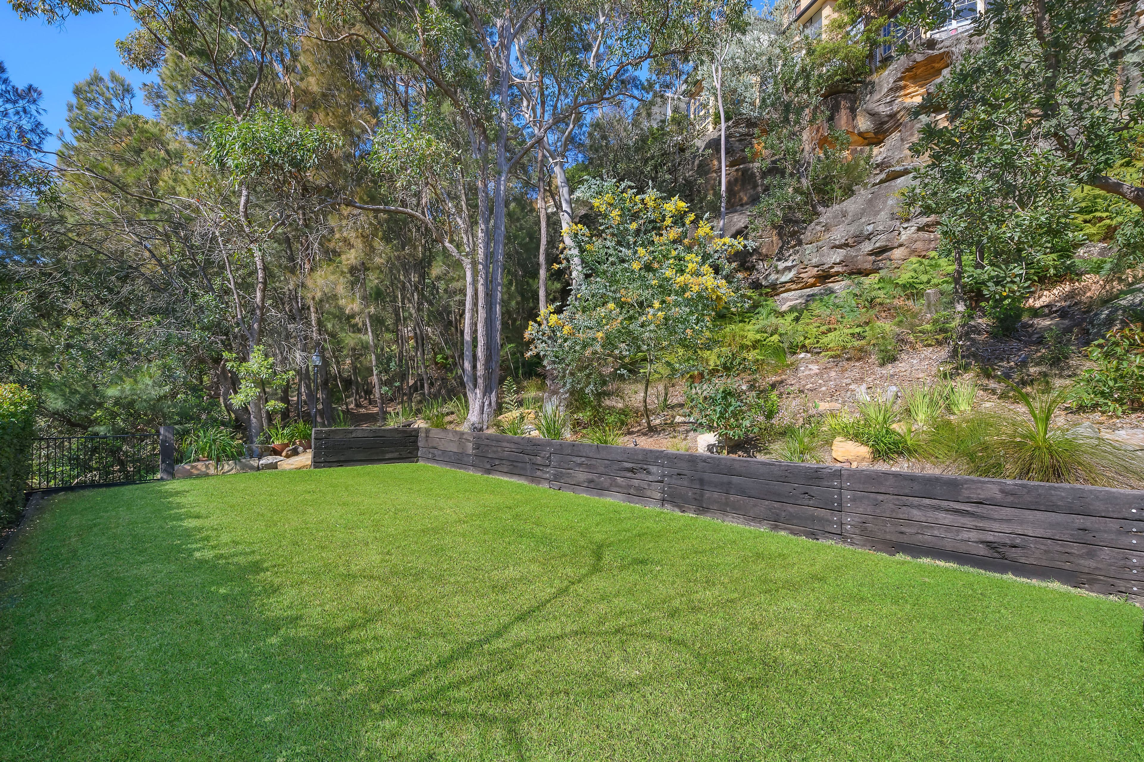 12 The Outlook, Hornsby Heights NSW 2077, Hornsby Heights - Thumbnail 2