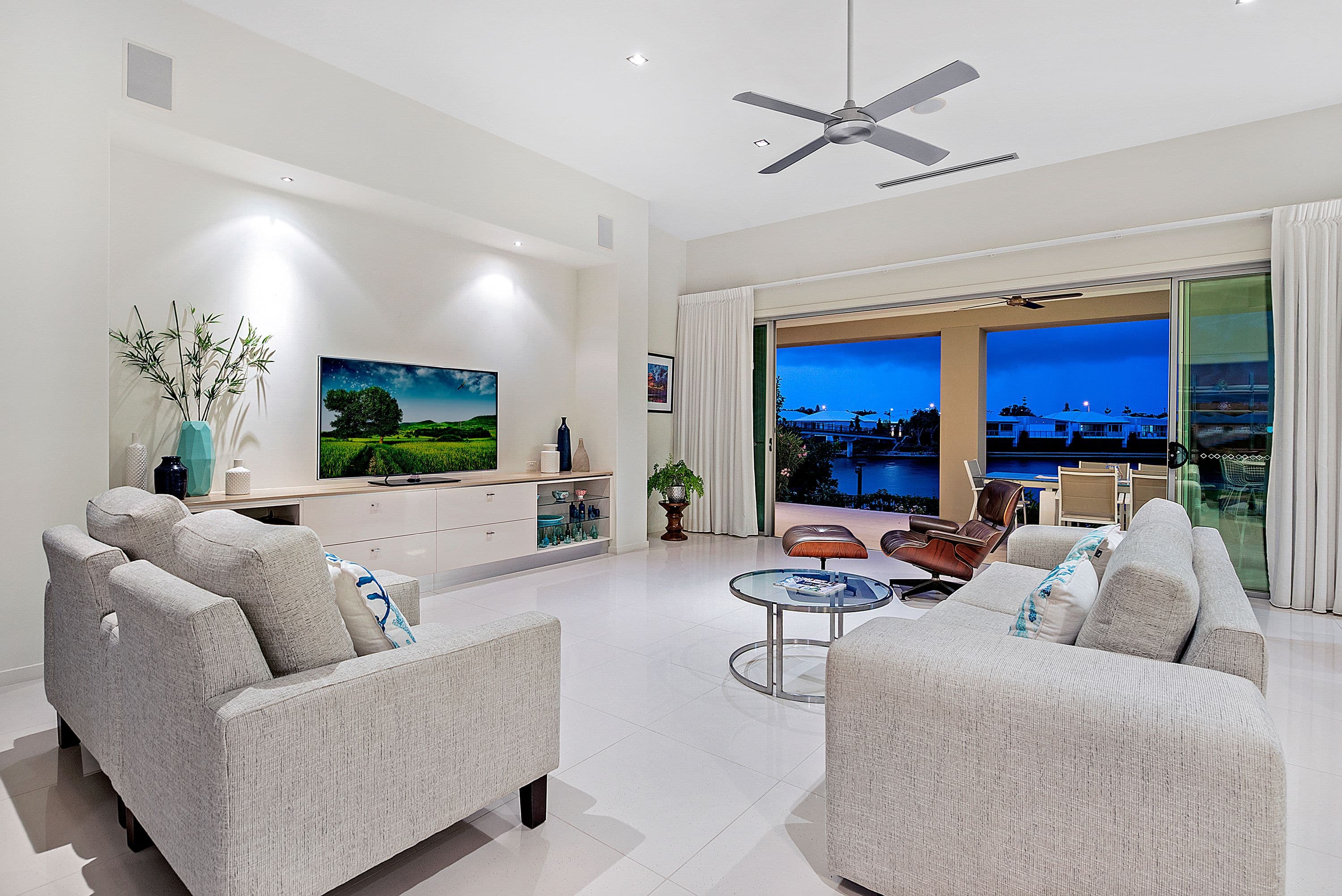 5069 Emerald Island Drive, Carrara QLD 4211, Carrara - Thumbnail 4