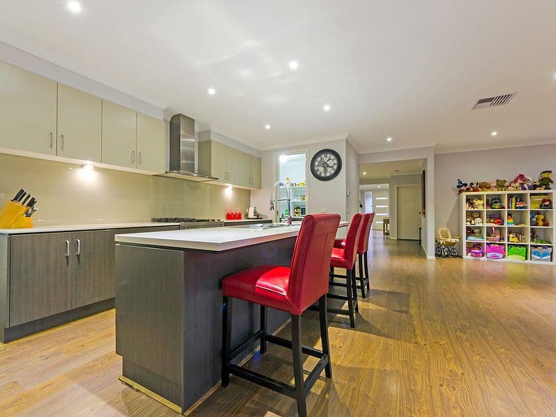 3 Omaroo Street, Truganina VIC 3029, Truganina - Thumbnail 4